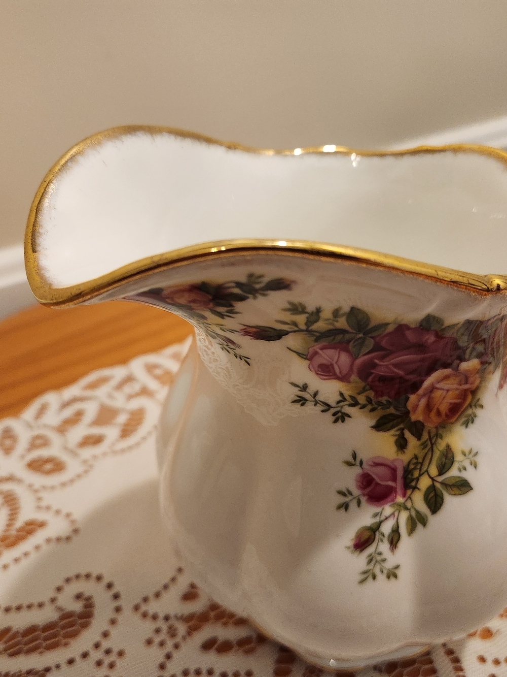 Royal Albert Old Country Roses Water Pitcher - Picture 3 of 10